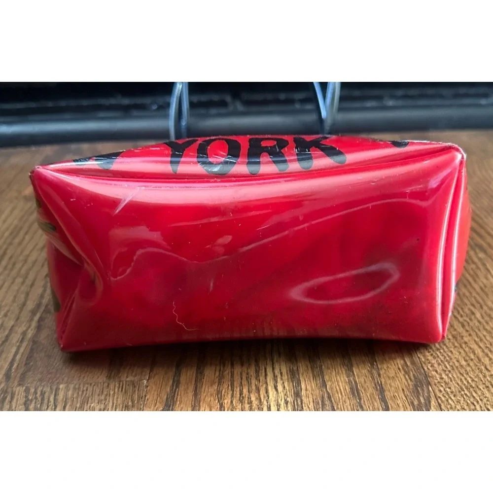 Macy's New York City Souvenir Tote Bag Red Vinyl Y2K Herald Square Small Zip Bag
